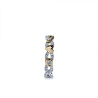 Diamantring eternity twist micropavé med initialer og diamanter i hvidguld