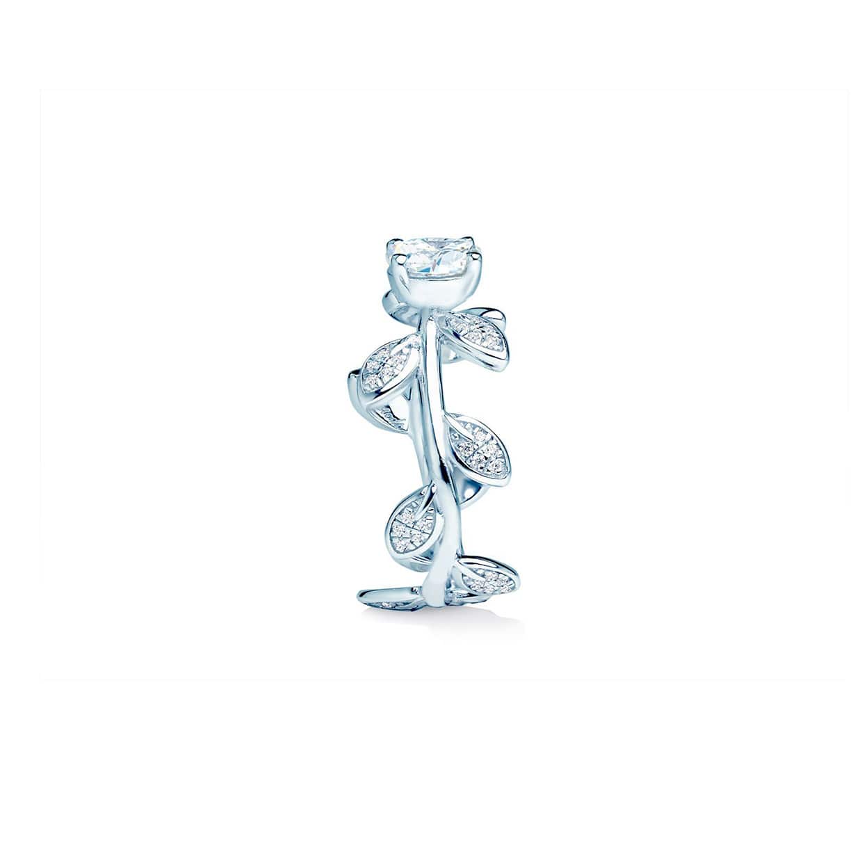 Serena forlovelsesring med rund safir og diamantblade i hvidguld