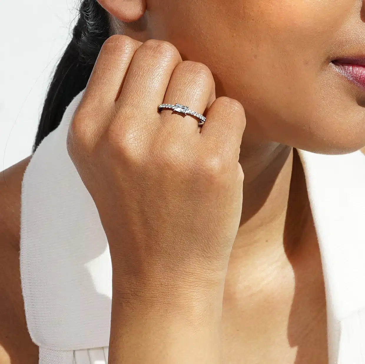 Oxford loveable ring med radiant hvid sten i sterling sølv