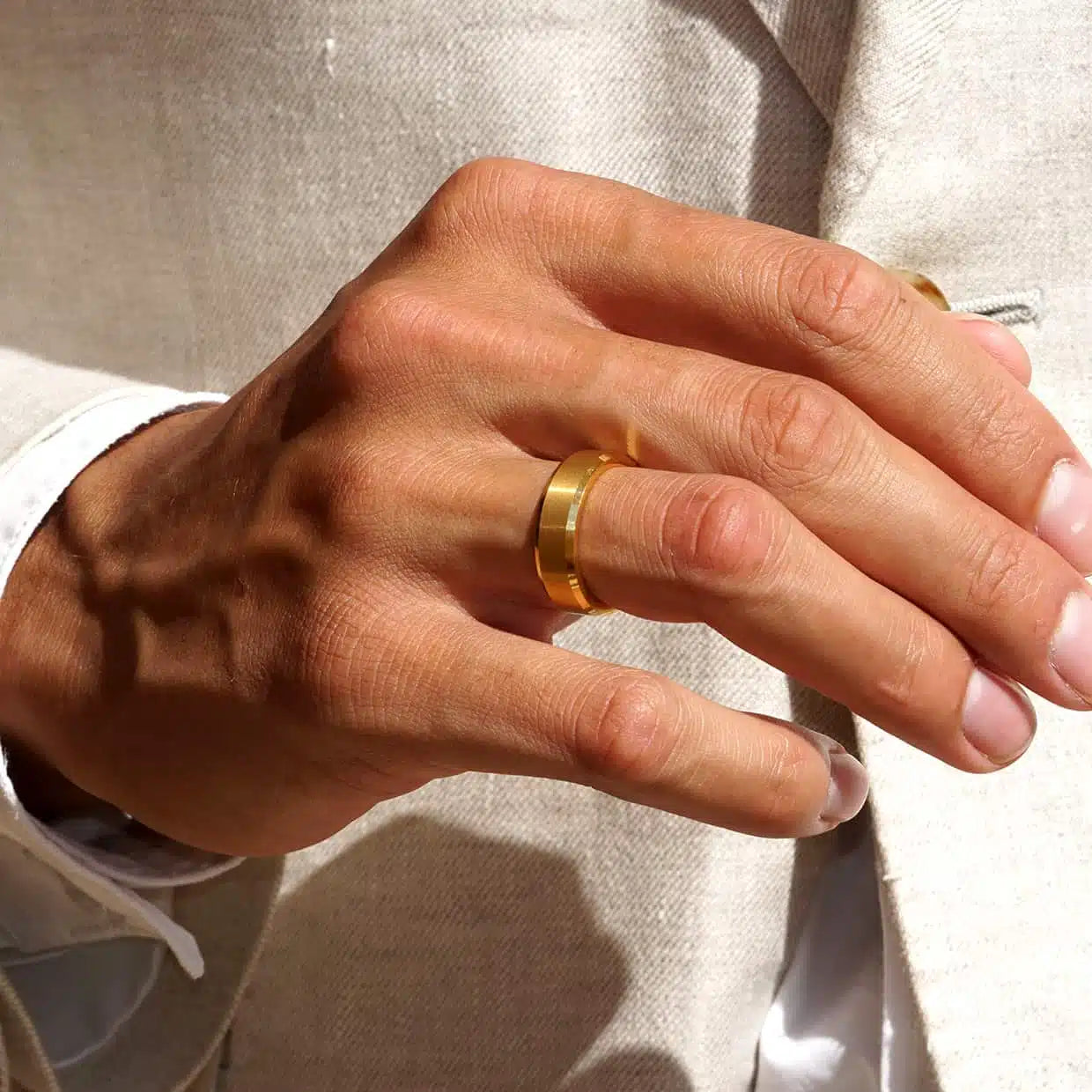 Tungsten ring forgyldt