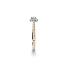 Rund halo diamant forlovelsesring i guld
