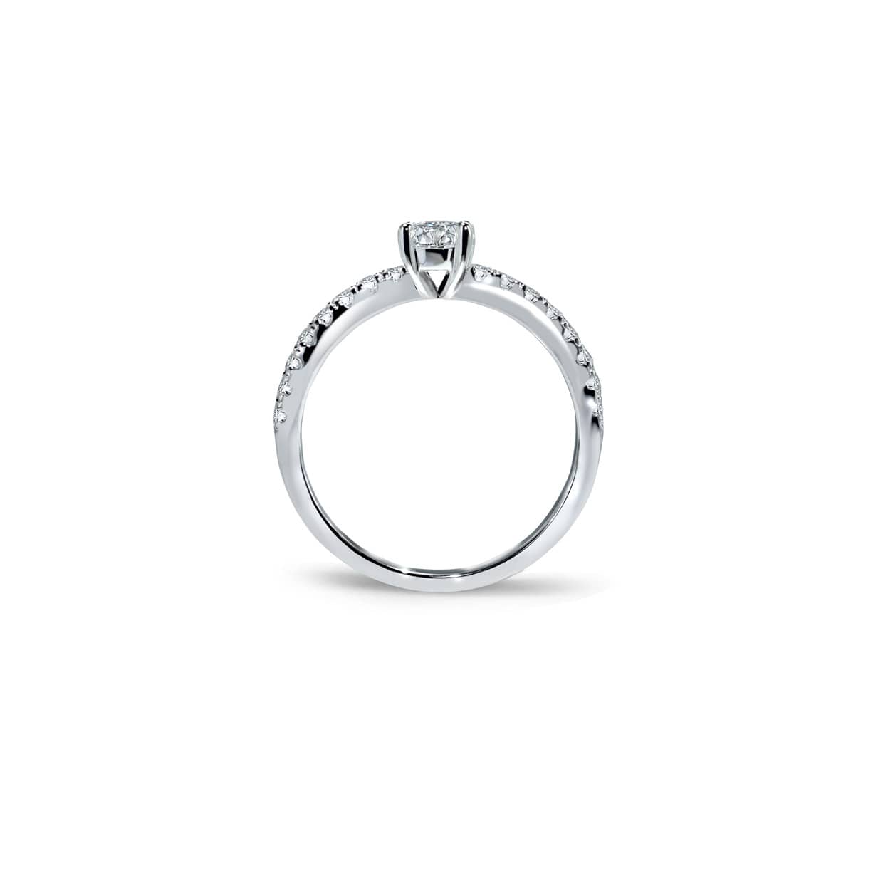Romance solitaire forlovelsesring med hvid princess cut diamant