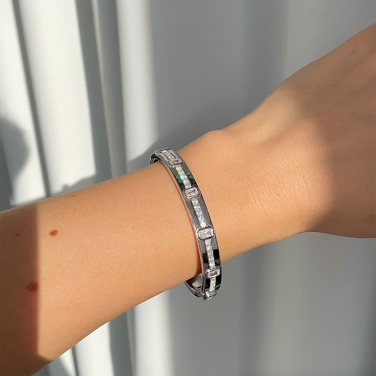 A sølv bangle